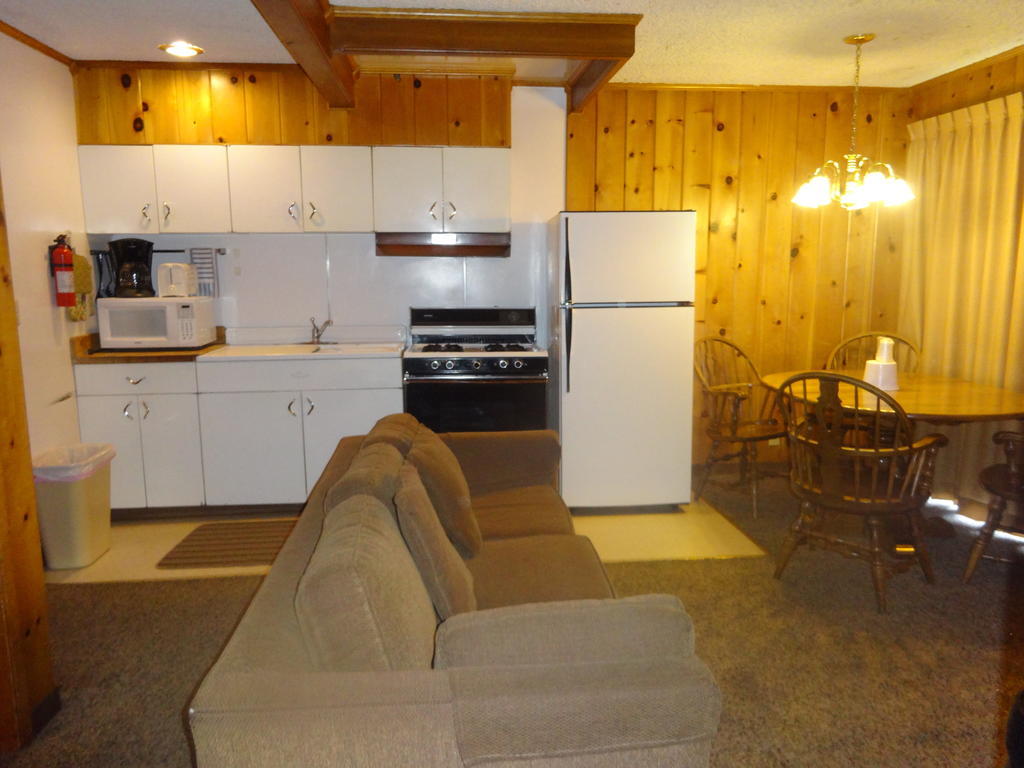 Lodge Boulder *